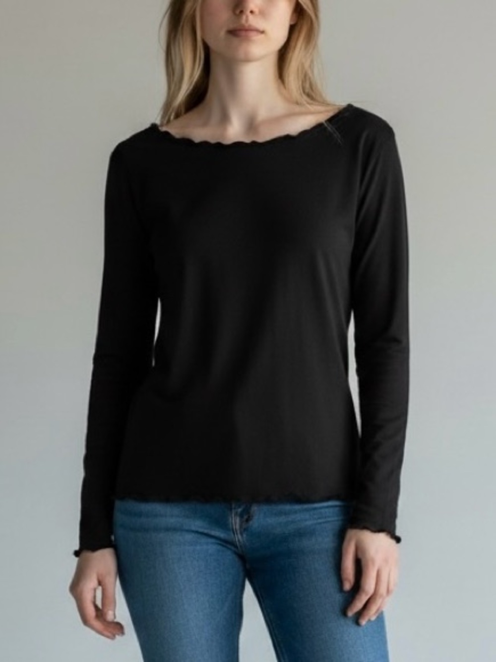 Vince Black Raw Hem Rayon Stretch Long Sleeve Top Size Medium